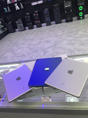 CRIMSON WIRELESS PHONE & COMPUTER REPAIR of McFarland blvd.