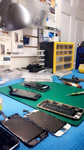 PC Tech - Computers & Phones Store