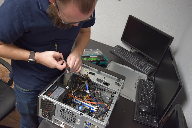 Geeks 2 You Computer Repair - Scottsdale