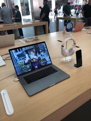Apple Aventura