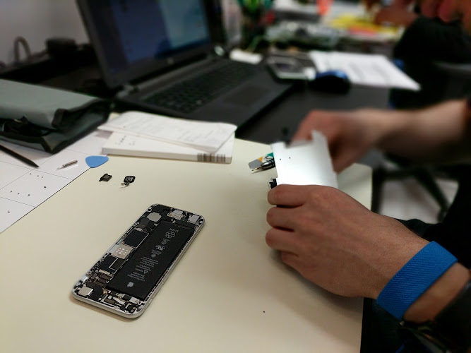 uBreakiFix - Phone and Computer Repair