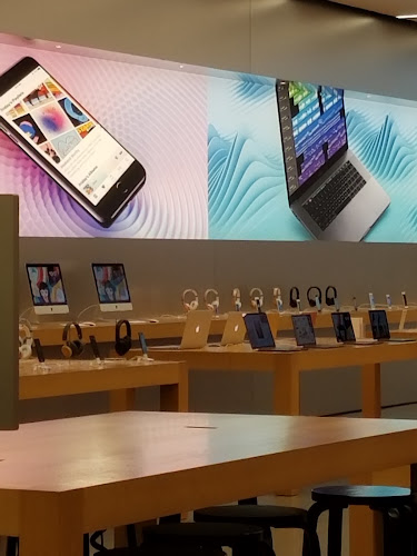 Apple Franklin Park Mall