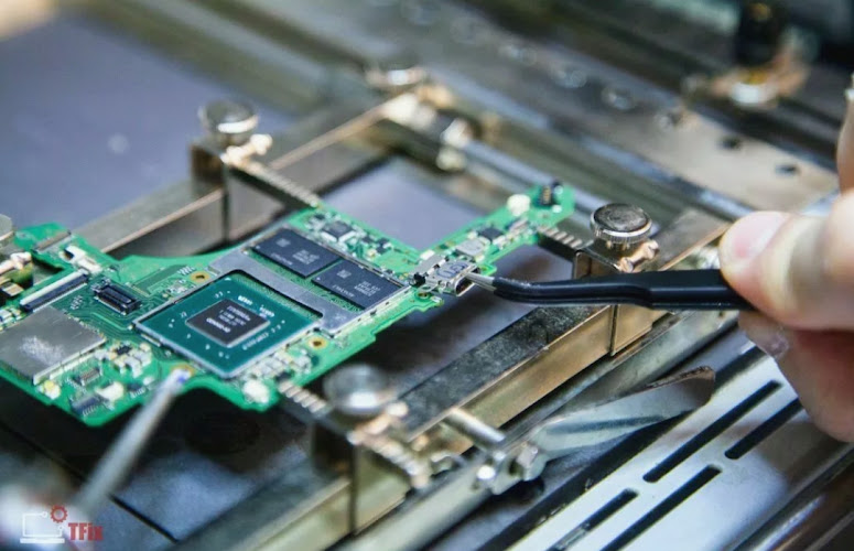 WAYAYEO Game Repairs | Professional Console & HDMI Component level Replacement