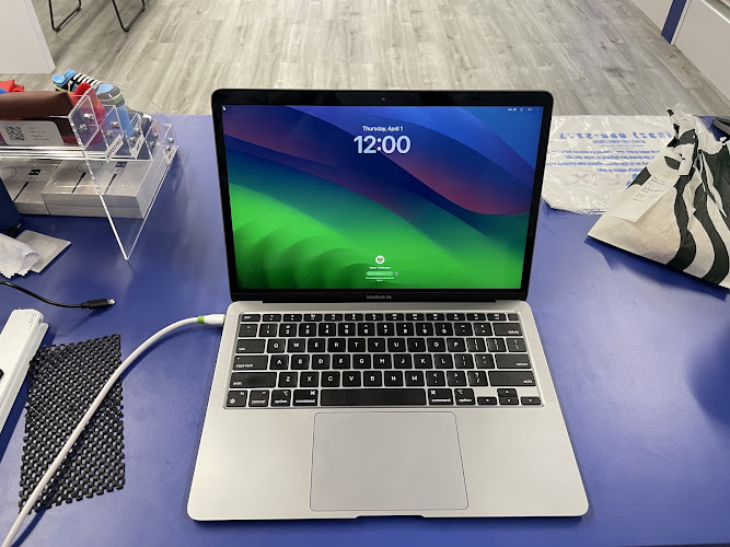 Talk N' Fix | Aurora Walmart