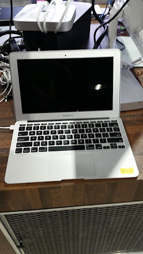 Mark Evans Computers