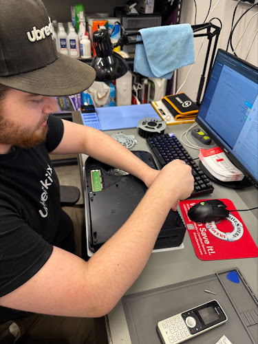 uBreakiFix - Phone and Computer Repair
