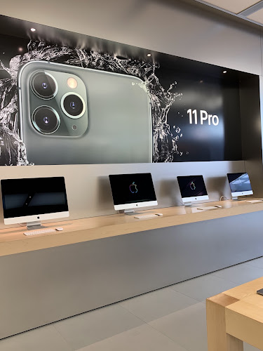 Apple Tacoma Mall