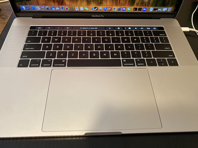 MacHQ -St. Louis Apple Authorized Repair & Sales
