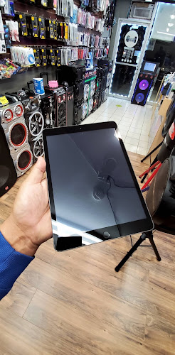 Phone Repair & Speakers Store