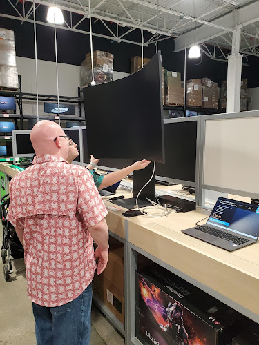 Micro Center