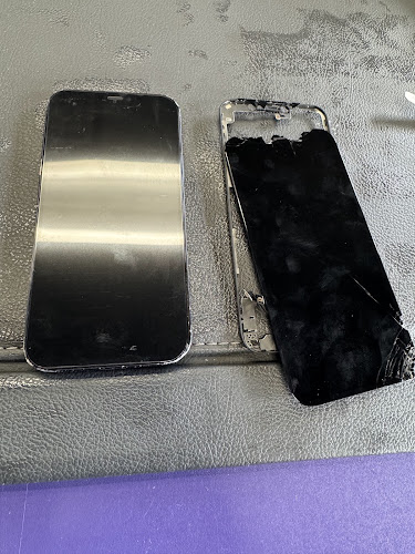 Flint’s Instafix Phone Repair