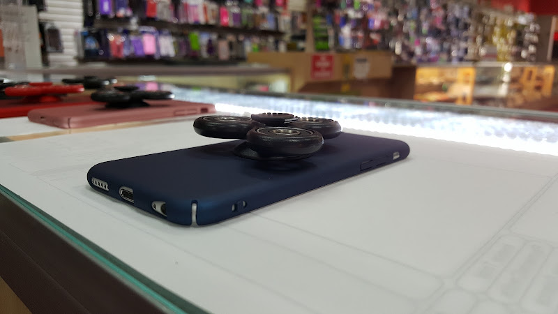 Universal Cellular (Parkdale Mall)
