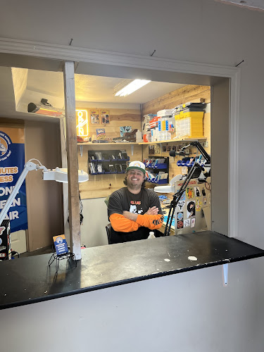 Lightning Phone Repair - 30 Min or Less on most repairs.